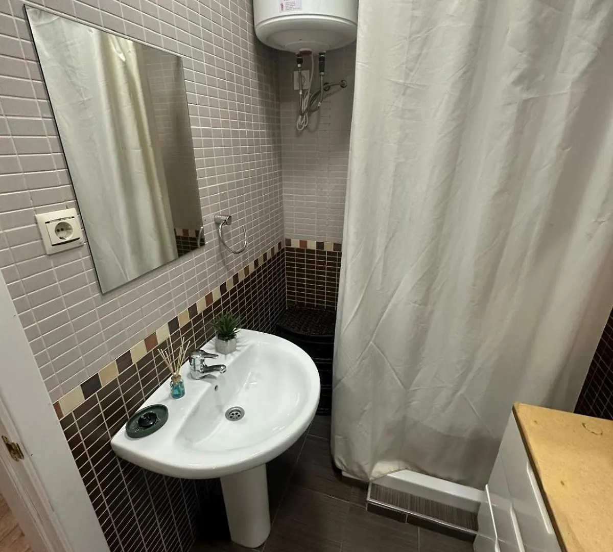 Apartamento Fantastic Estudio Cerca Del Carrefour Rosaleda Málaga