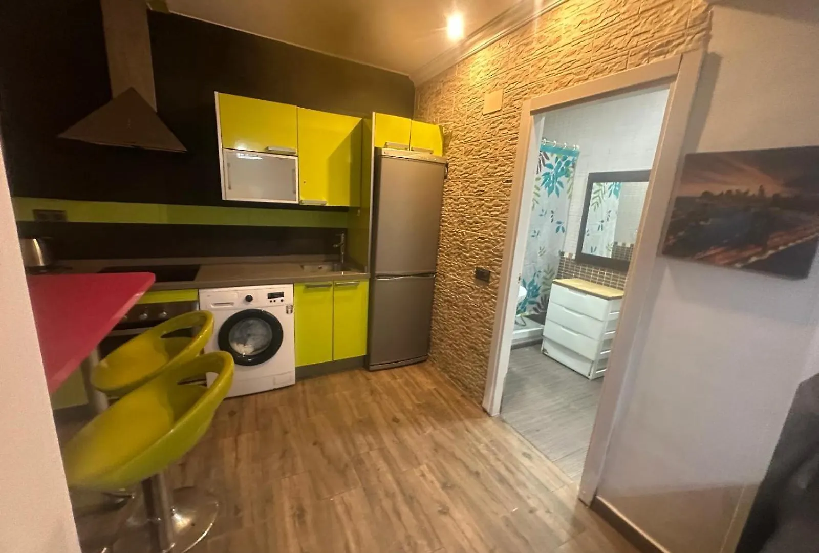 Fantastic Estudio Cerca Del Carrefour Rosaleda Málaga España