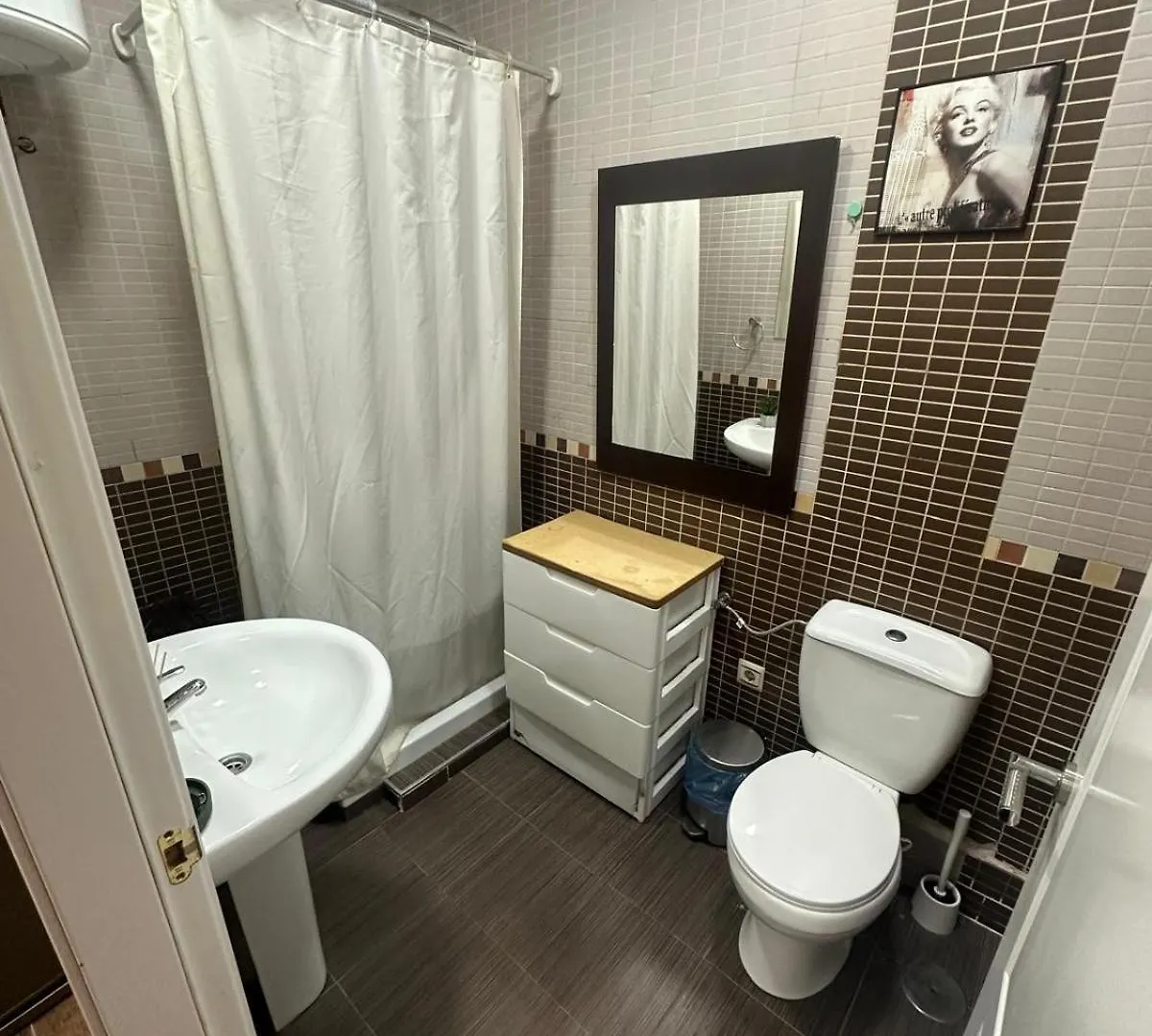 Fantastic Estudio Cerca Del Carrefour Rosaleda Malaga 0*,
